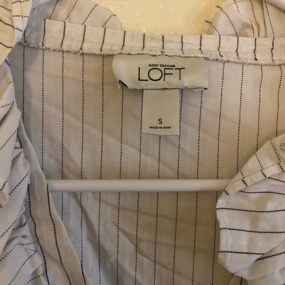 Ann Taylor Loft Ruffled Button Down - Picture 3 of 3